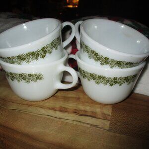 Pyrex Crazy Daisy Cups Vintage set of 4